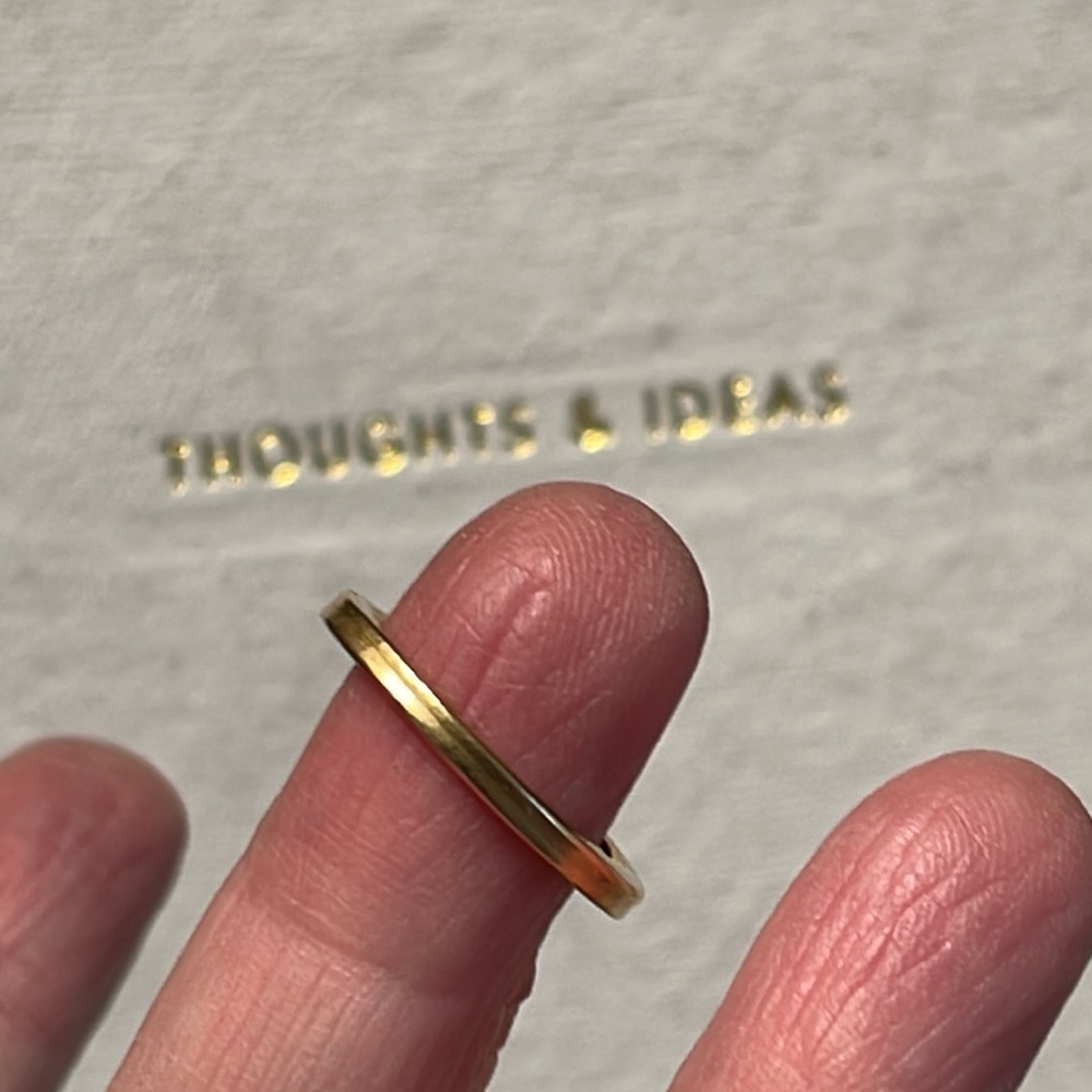 22KT Solid Gold Band.  Simple. - Picture 5 of 6